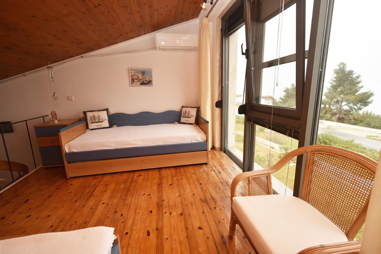 Olia Sea View Shared Pool Villa, Néa Fókaia Exterior foto